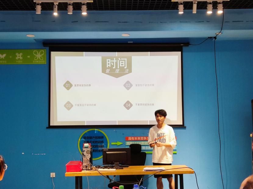 3d36c2f710fe594822445e9e6811439